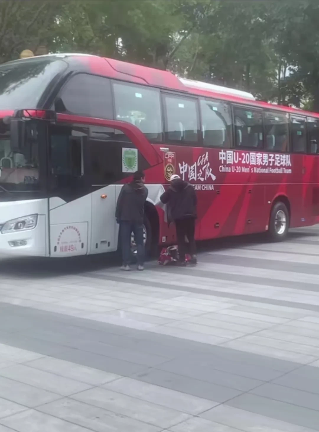 泛亚电竞官网 -俄克拉荷马雷霆内部会议纪要流出：转会期远射贴柱，亚洲杯使命明确，团队化学反应显著(俄克拉荷马城在哪个州)