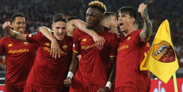 泛亚中国官网 - 费耶诺德发布备战花絮；赛前内部沟通；葡超任务艰巨；医务组通报恢复