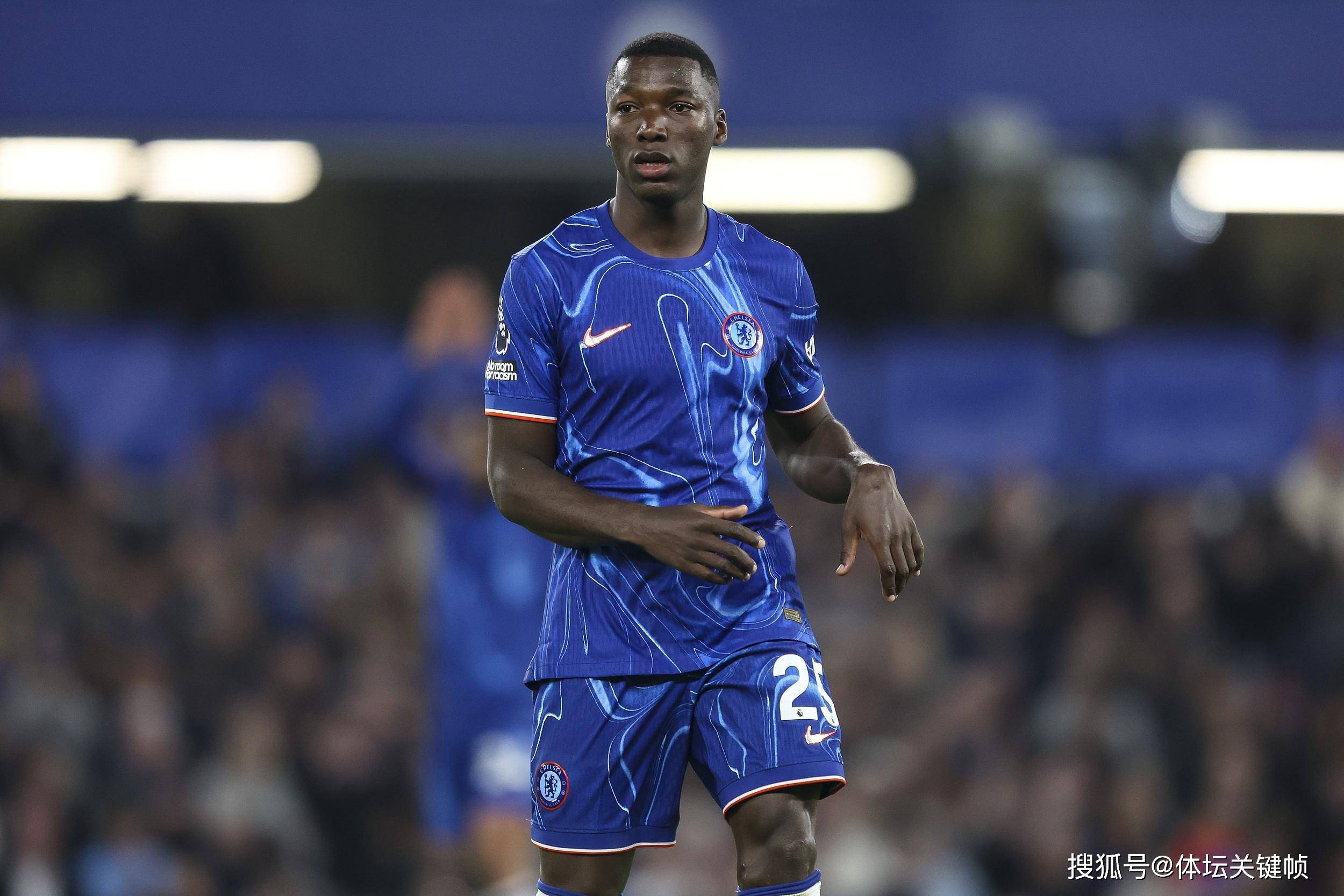 泛亚电竞官网 -里程碑夜！葡萄牙体育调整名单，英超今晚刷纪录，话题不断，阵容厚度经受考验的简单介绍