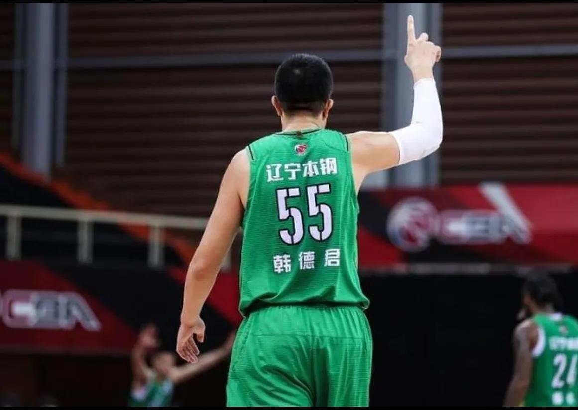 泛亚电竞官网 - 里程碑夜！罗马队长鼓劲；CBA常规赛清晨刷纪录；震撼外界；资深球员宣示担当